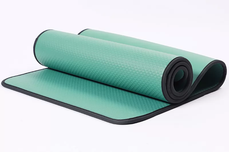 Venta al por mayor de fábrica extra gruesa NBR Fitness Yoga Mat con correa de transporte